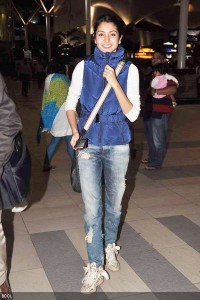 Anuskha Sharma in bling shoes