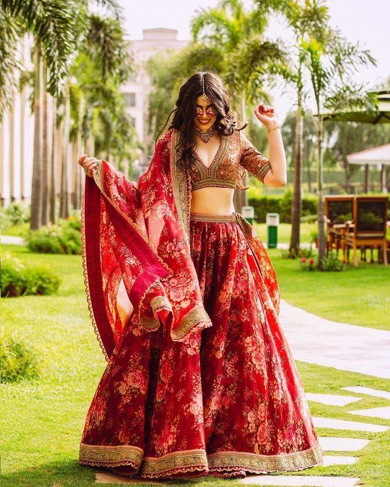 Bollywood best sale engagement dresses