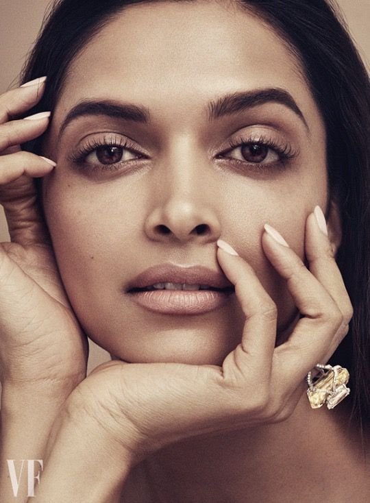 Deepika Flaunts Her Engagement Ring?! | JFW Just for women