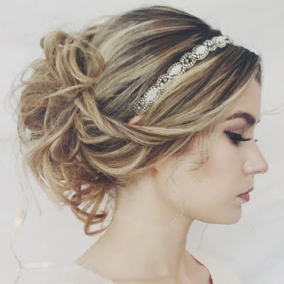 4 Romantic Hairstyles With Headbands | Threads