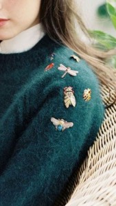 Insects inspired embroideries for clothing