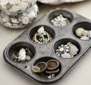 Muffin tray for jewelry storage
