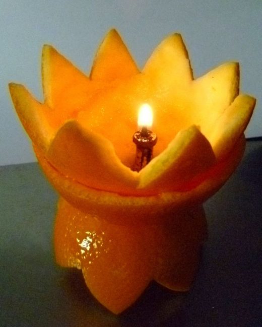 Citrus fruit peel candles