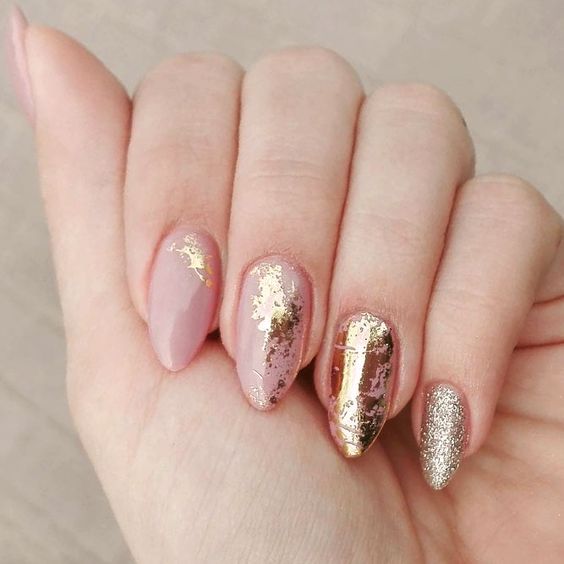 Gold leaf nail art foil - Cal-Mo