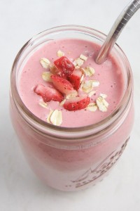 Strawberry oats smoothie