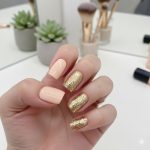 Nude nails gold