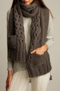 Scarf with pockets