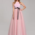 How to choose a prom dress for Rectangle body type?