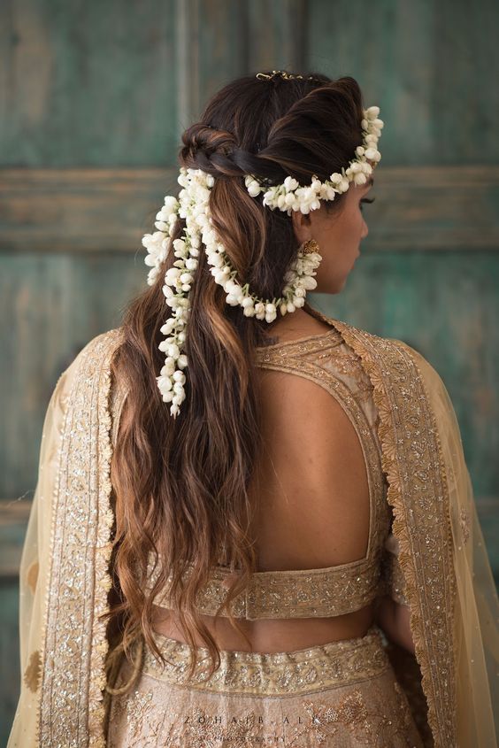 30 Latest Mehendi Hairstyles For Brides  Wedding Guests  Wedbook