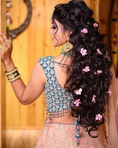 Open hairstyle for brides
