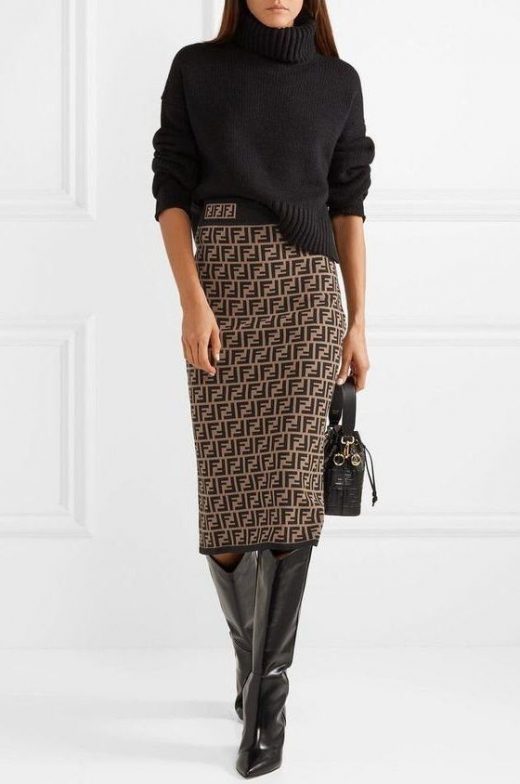 Black sweater and skirt looks for winters
