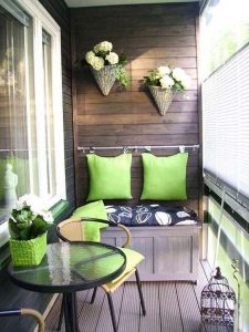 How to decorate balcony walls