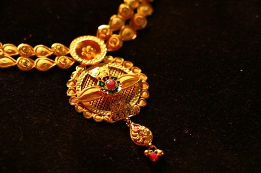 Beautiful Designs for Gold Necklace Set