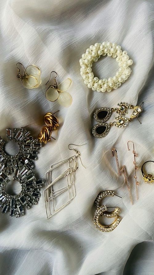 Different types of earrings