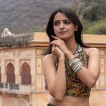 Choosing The Right Tops For Women To Match Different Bottoms halter neck tops