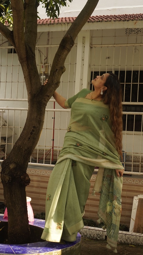 Why Art Silk Sarees Are Getting Popular